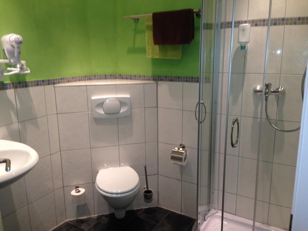 Hotel Zur Hessischen Schweiz à Doernhagen Extérieur photo