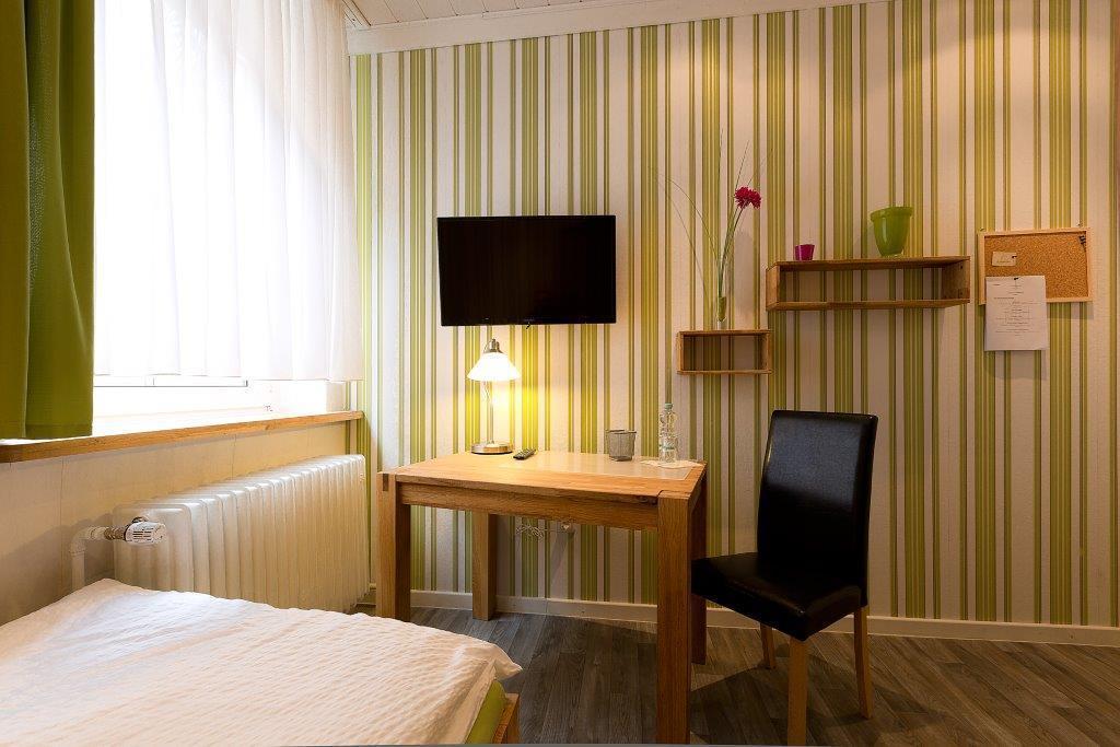 Hotel Zur Hessischen Schweiz à Doernhagen Extérieur photo